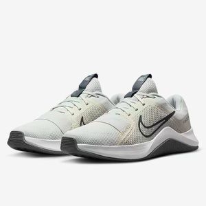 M Nike MC Trainer 2
